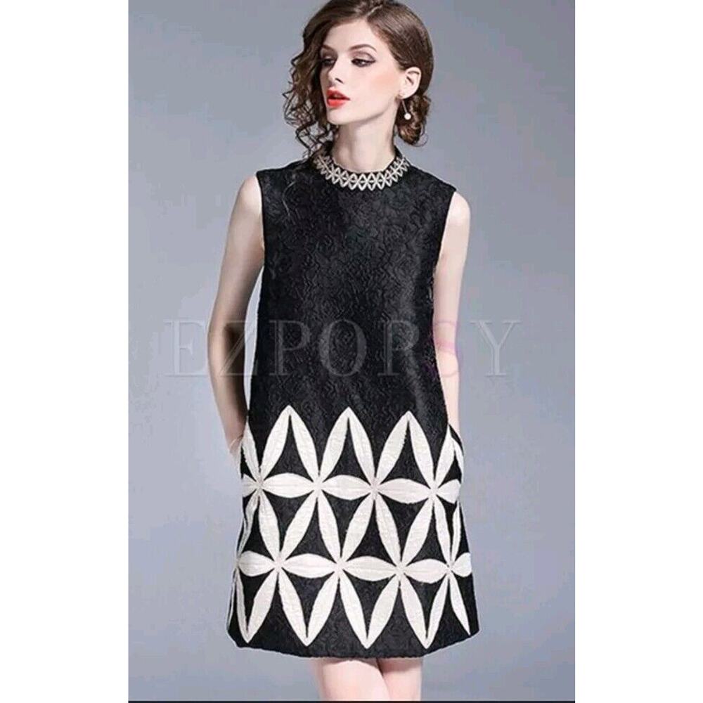 Elegant Black and White Midi Dress
